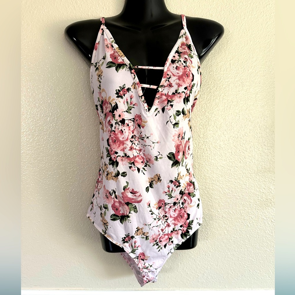Cute onesie! Size XL